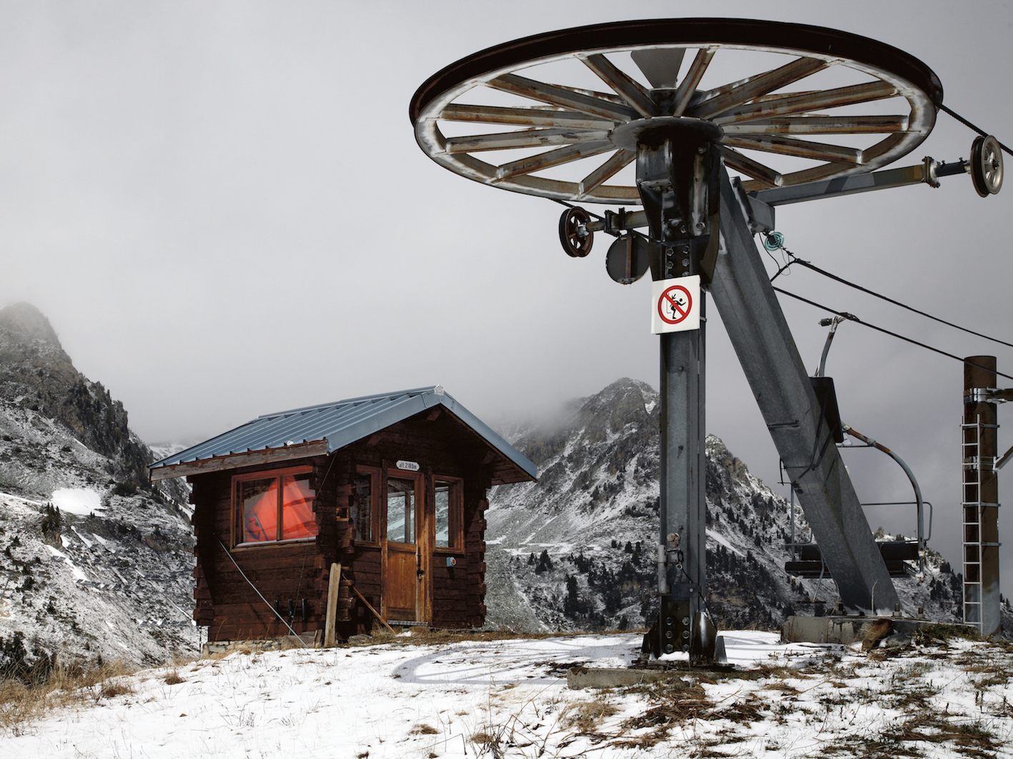 The Christmas Auction - Lot 48, Edward Hopley, Pré Saint Esprit, Les Arcs image